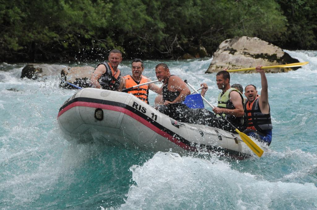 Rafting Camp Tara 87 Hotel Hum Kültér fotó